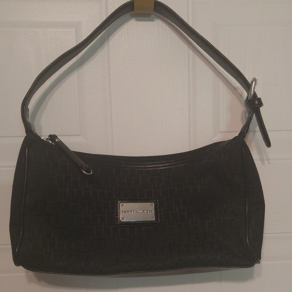Tommy Hilfiger Women's Designer Purse-Black ( B10)